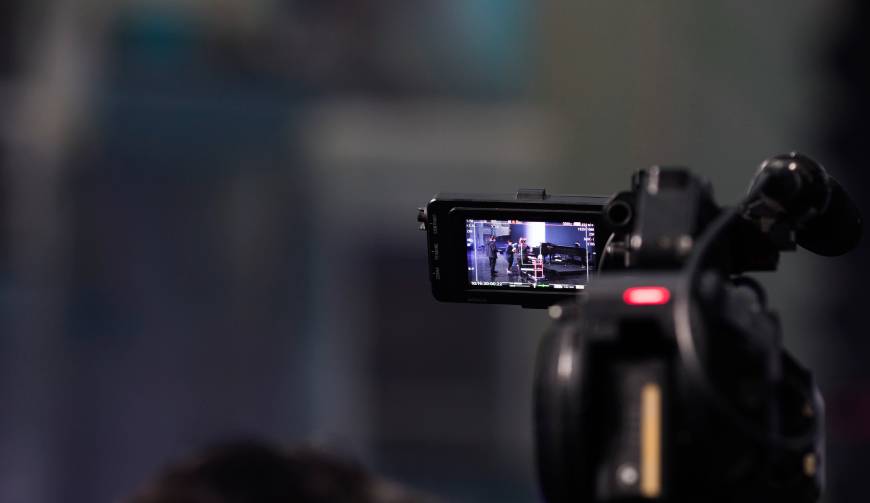 西工区产品视频拍摄制作：揭秘如何打造令人印象深刻的商业宣传片